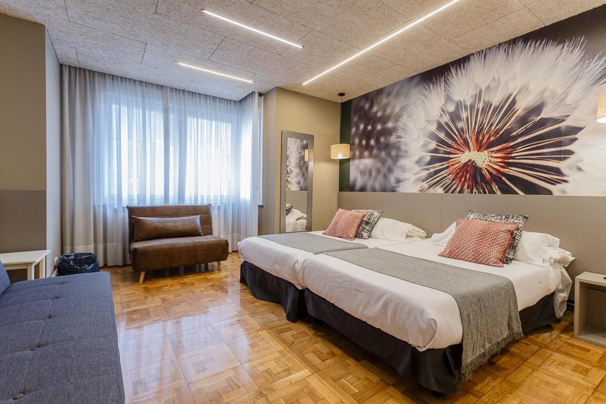 Hostal Rodas 팜플로나 외부 사진