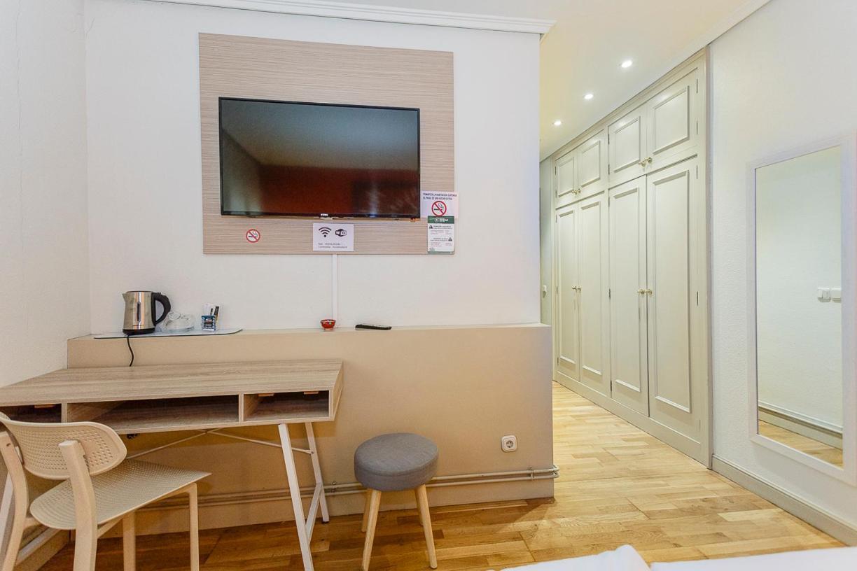 Hostal Rodas 팜플로나 외부 사진