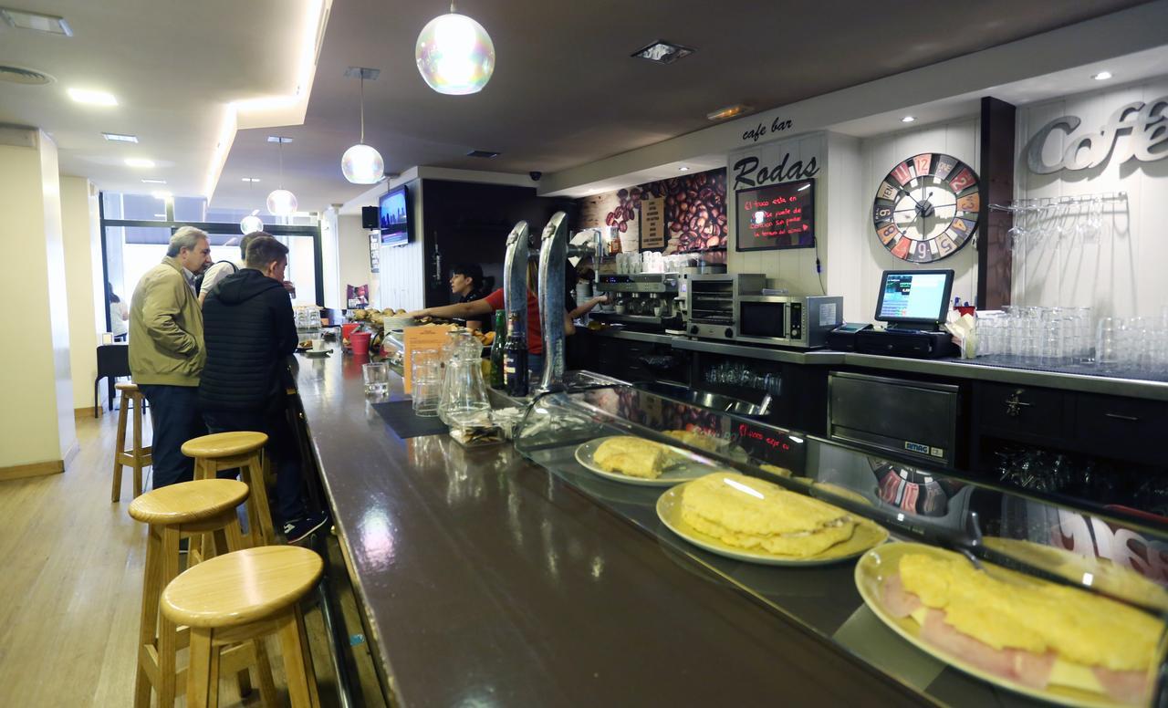 Hostal Rodas 팜플로나 외부 사진